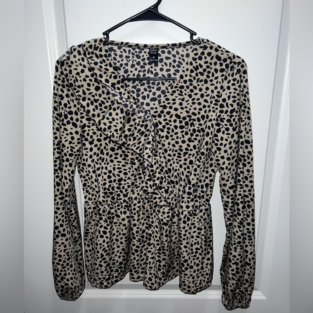 Medium Emery Rose Women’s Blouse